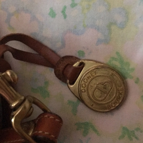 Vintage Dooney & Bourke crossbody purse AND FREE matching WALLET - Picture 3 of 9